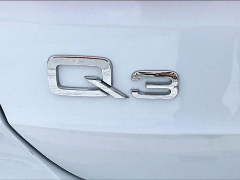 Used 2020 Audi Q3 2.0T Premium Plus AWD/4WD image 30
