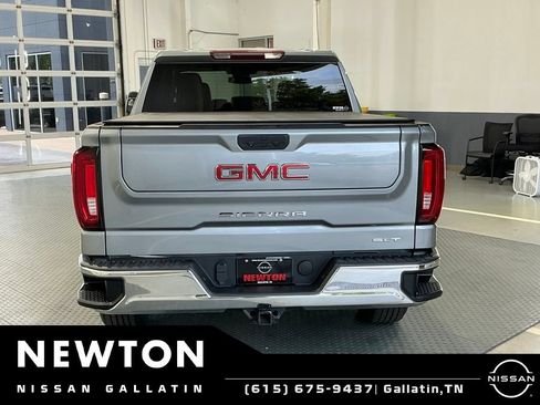 Used 2023 GMC Sierra 1500 SLT AWD/4WD image 5