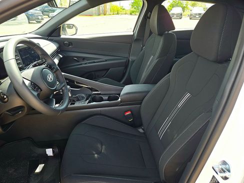 New 2026 Hyundai Elantra SEL Sport Premium FWD image 16