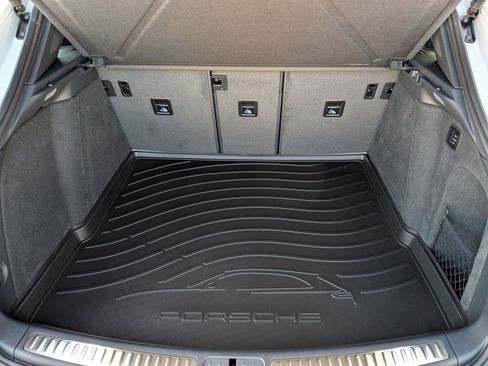 New 2026 Porsche Macan S image 22