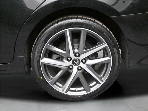 Used 2019 Lexus GS 350 F Sport image 13