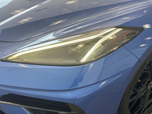 Used 2020 Chevrolet Corvette Stingray Coupe w/ 1LT RWD image 28
