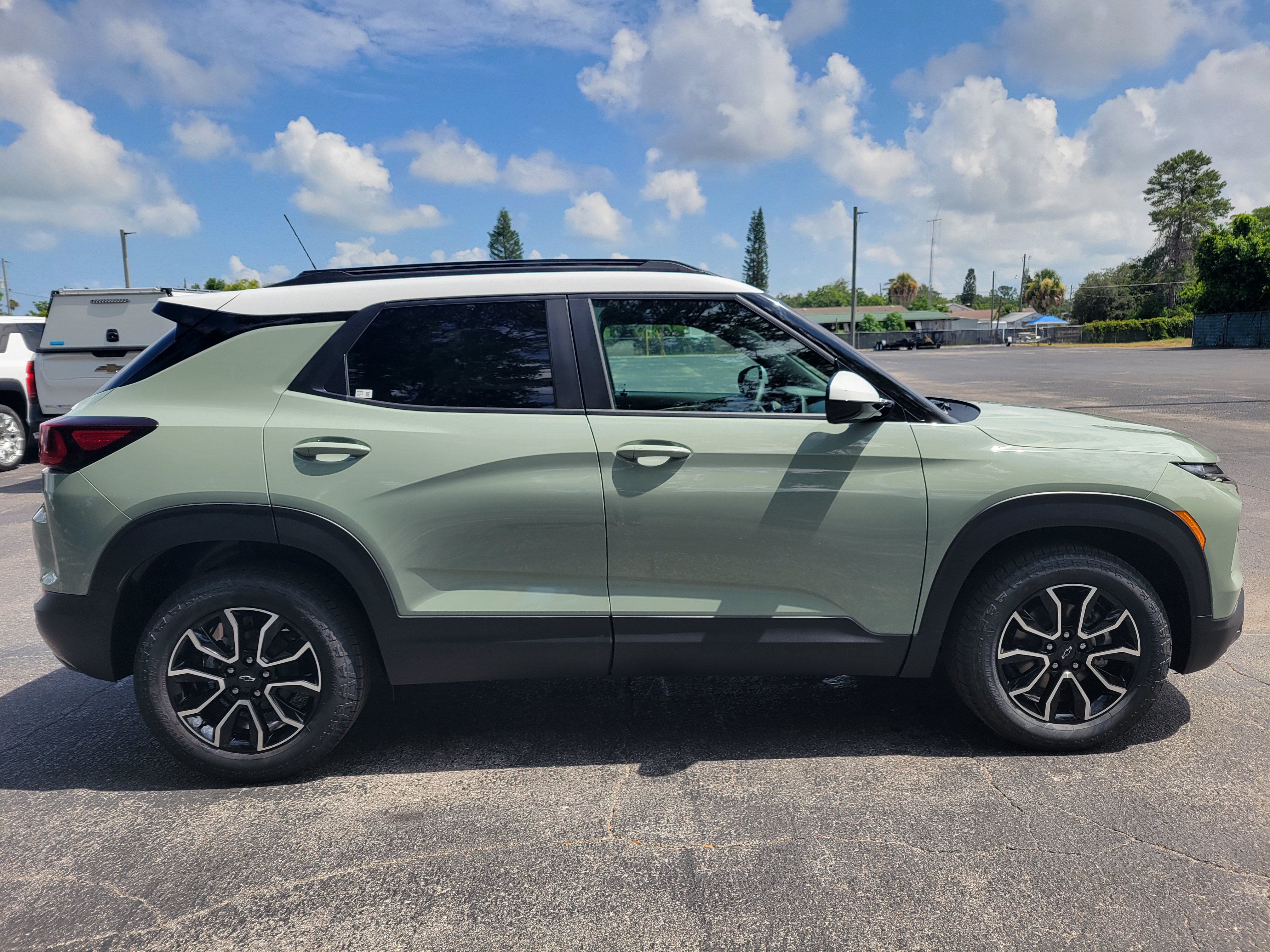 New 2026 Chevrolet TrailBlazer ACTIV w/ Convenience Package FWD image 4