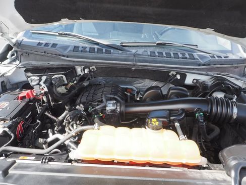 Used 2018 Ford F150 XLT AWD/4WD image 12