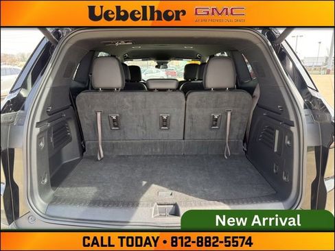 Used 2025 Buick Enclave Preferred image 10