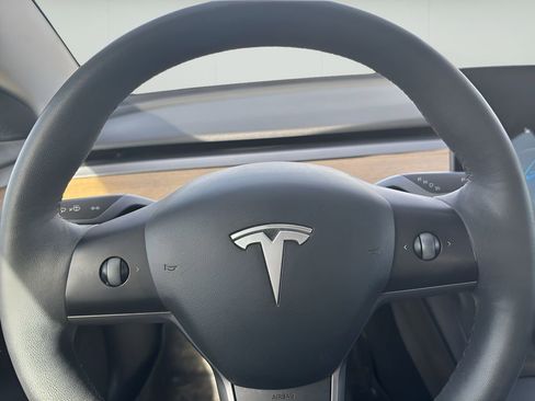 Used 2021 Tesla Model 3 Long Range AWD/4WD image 17
