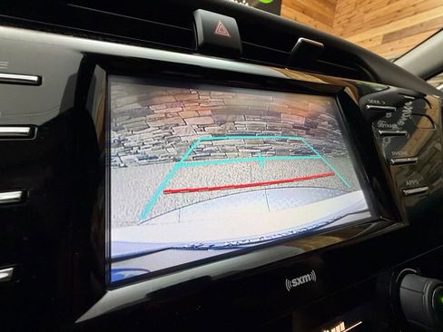 Used 2020 Toyota Camry SE image 21