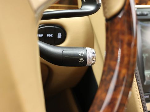 Used 2016 Bentley Flying Spur W12 image 29