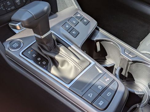 New 2026 Kia Sportage SX FWD image 18