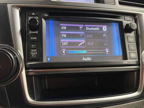 Used 2013 Toyota Highlander SE AWD/4WD image 18