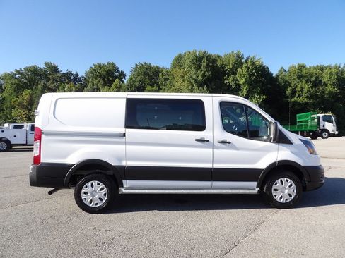 Used 2025 Ford Transit 250 Low Roof w/ Exterior Upgrade Package RWD image 9