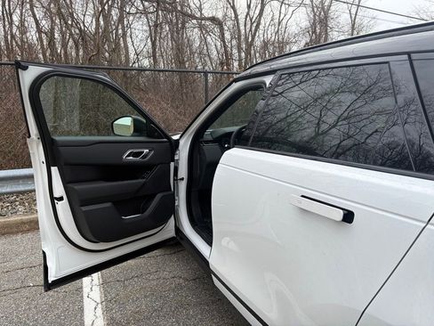 New 2026 Land Rover Range Rover Velar Dynamic SE AWD/4WD image 10