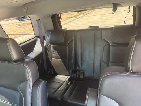 Used 2016 GMC Yukon Denali w/ Open Road Package AWD/4WD image 17