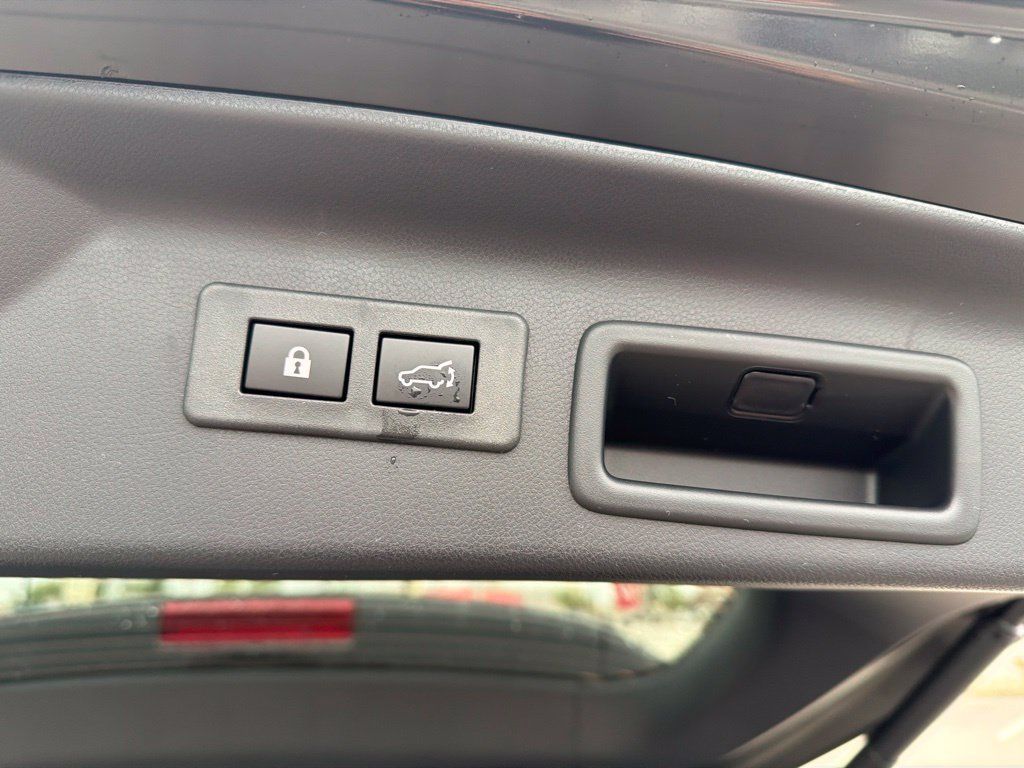 New 2026 Subaru Forester Premium AWD/4WD image 31