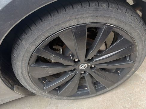 Used 2022 Nissan Altima 2.5 SR w/ Midnight Edition Package image 8