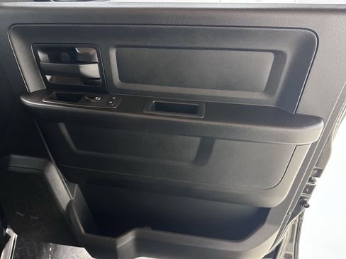 Used 2017 RAM 1500 Express w/ Black Ram 1500 Express Group image 30