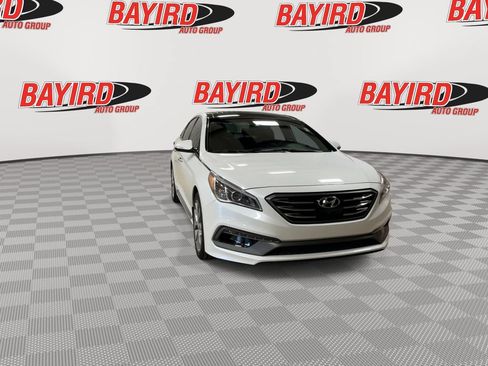 Used 2017 Hyundai Sonata Limited 2.0T FWD image 3