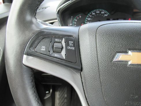 Certified 2018 Chevrolet Trax LT w/ Sun & Sound Package AWD/4WD image 25