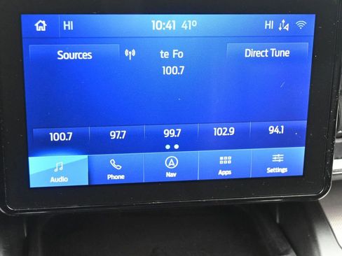 Used 2020 Ford Explorer XLT w/ Equipment Group 202A AWD/4WD image 16