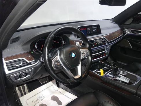 Used 2019 BMW 740i xDrive w/ M Sport Package AWD/4WD image 24