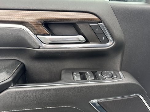 Used 2024 Chevrolet Silverado 3500 LT w/ Convenience Package image 25