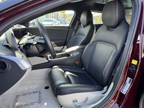 Used 2024 Lucid Air Touring image 16