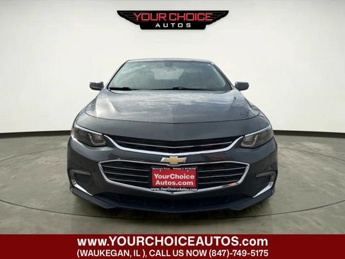 Used 2017 Chevrolet Malibu LT w/ Leather Package image 8