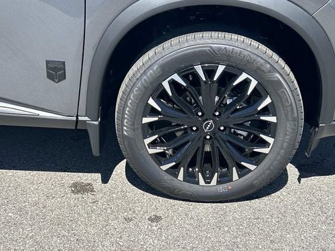 New 2026 Nissan Rogue SV AWD/4WD image 9