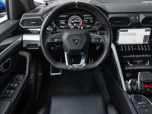 Used 2020 Lamborghini Urus image 6