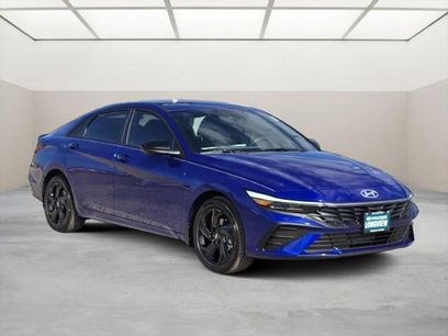 New 2026 Hyundai Elantra SEL Sport Premium