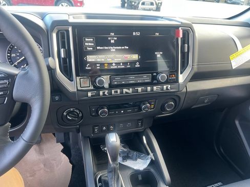 New 2026 Nissan Frontier SV w/ SV Convenience Package AWD/4WD image 19