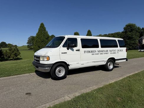 Used 1994 Dodge B350 RWD image 3