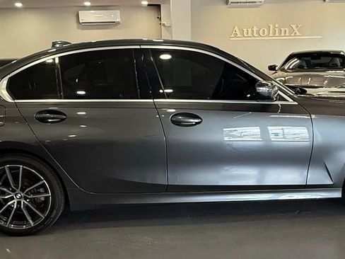 Used 2020 BMW 330i Sedan w/ Driving Assistance Package image 11