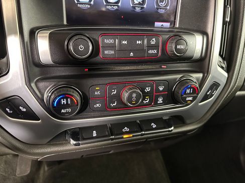 Used 2015 GMC Sierra 1500 SLE w/ SLE Value Package AWD/4WD image 17