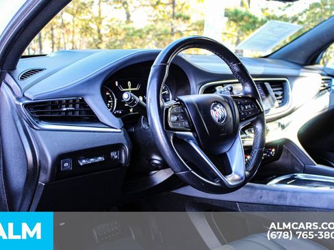 Used 2024 Buick Enclave Premium image 25