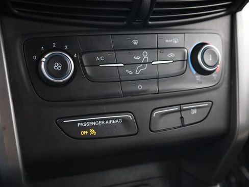 Used 2019 Ford Escape S image 24