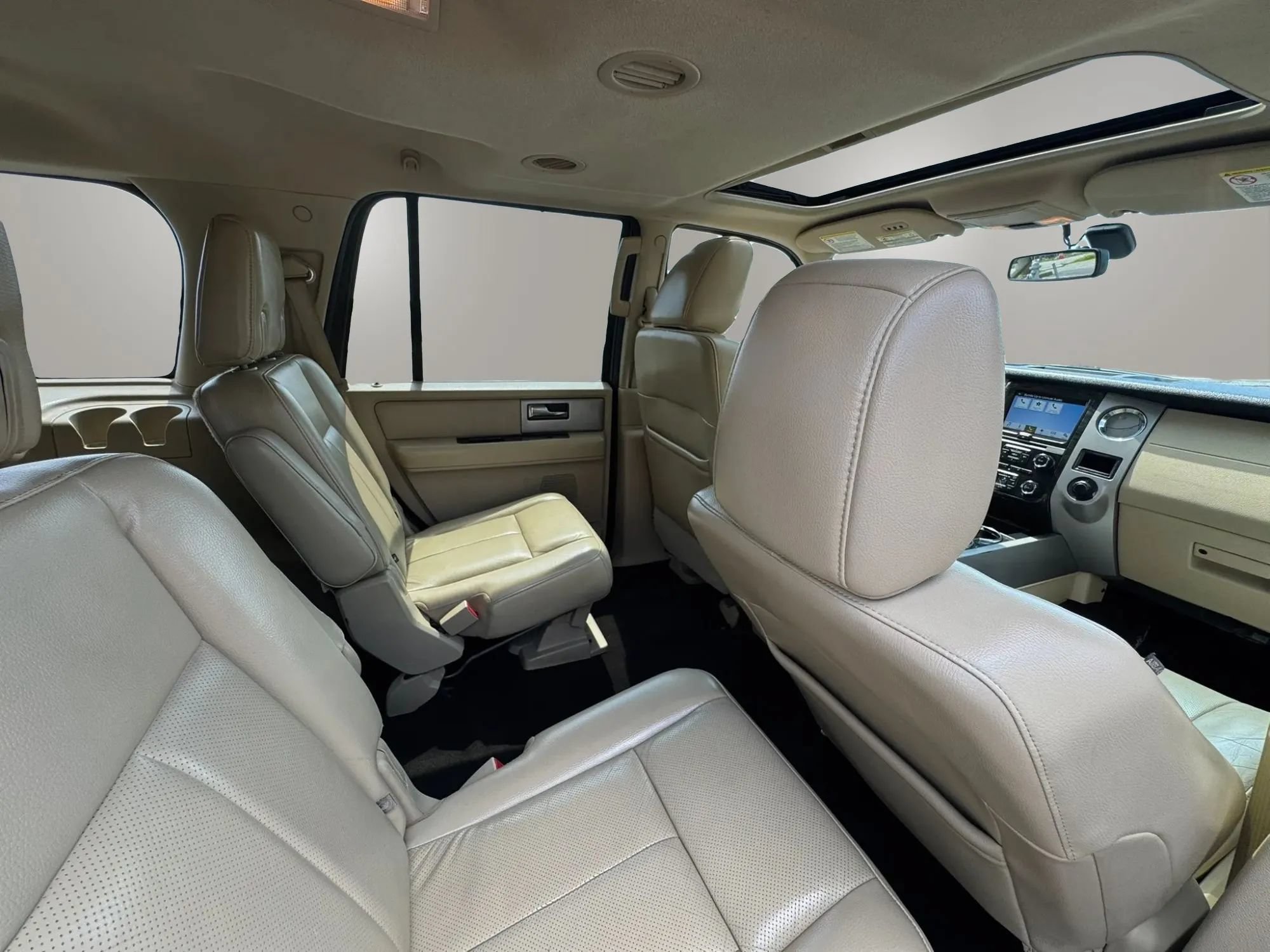 Used 2017 Ford Expedition Limited RWD image 15