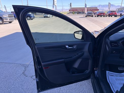 Used 2023 Ford Escape ST-Line AWD/4WD image 14