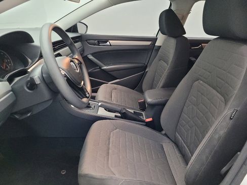 Used 2020 Volkswagen Passat 2.0T S image 17