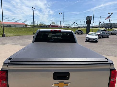 Used 2018 Chevrolet Silverado 1500 LT w/ All Star Edition AWD/4WD image 8