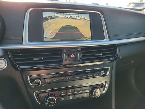 Used 2019 Kia Optima EX image 16