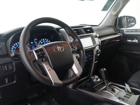Used 2016 Toyota 4Runner Limited image 26