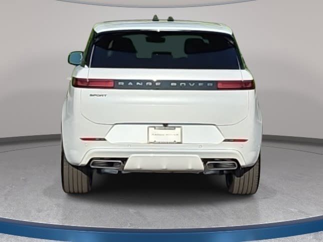 New 2026 Land Rover Range Rover Sport Dynamic SE AWD/4WD image 6