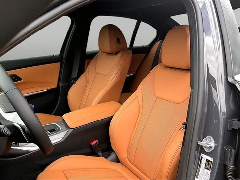Used 2026 BMW 330i Sedan w/ Convenience Package RWD image 9