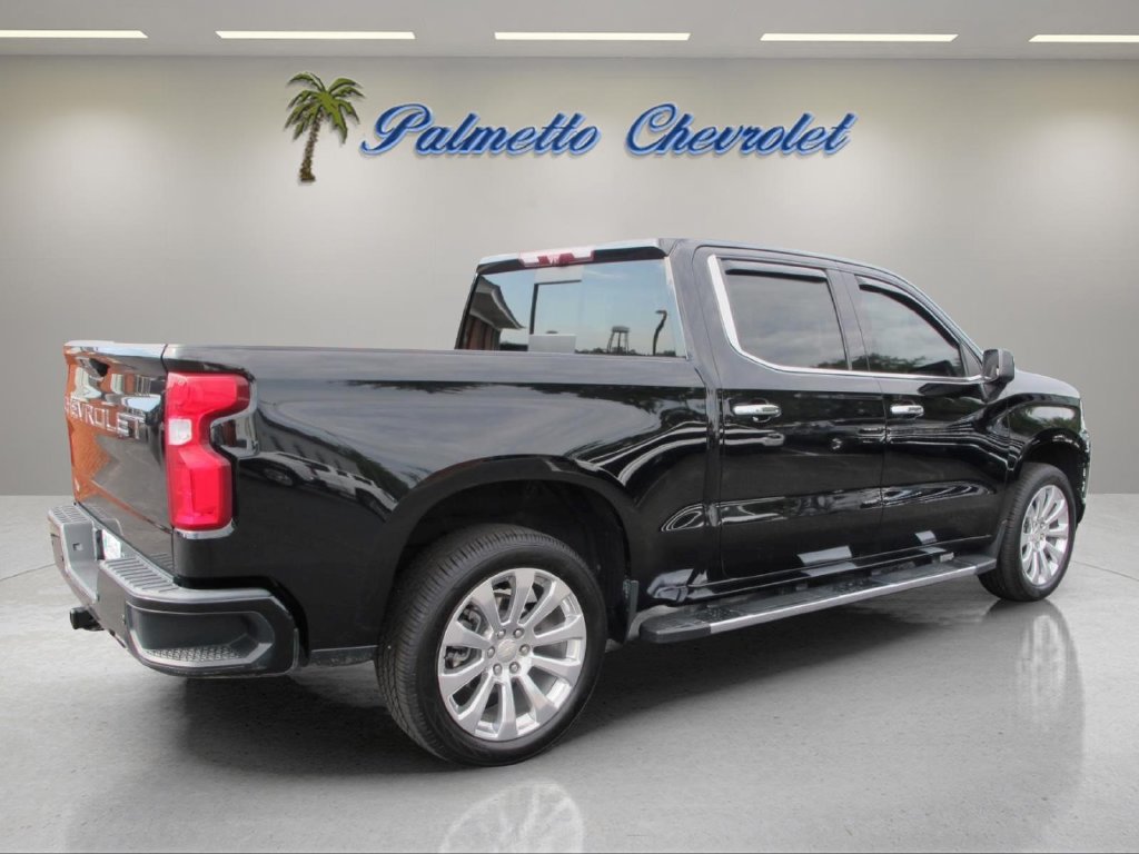 Certified 2021 Chevrolet Silverado 1500 High Country w/ Technology Package AWD/4WD image 3