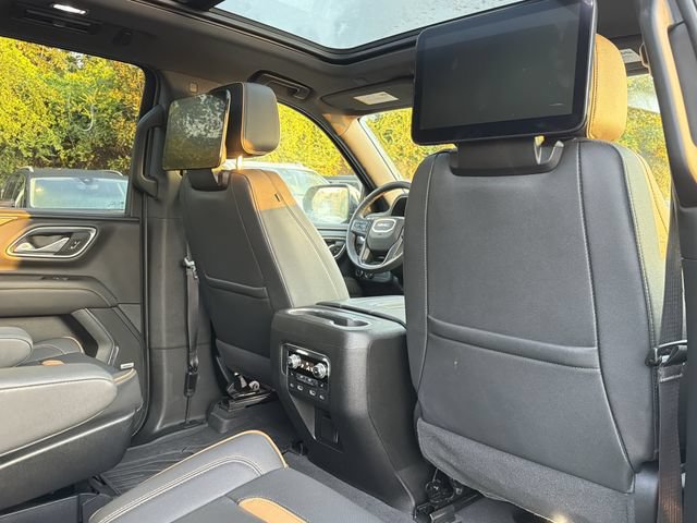 Used 2024 GMC Yukon XL AT4 AWD/4WD image 17