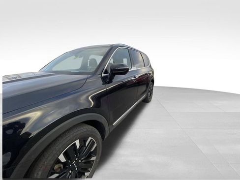 Used 2024 Kia Telluride SX Prestige image 2