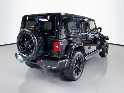 Used 2023 Jeep Wrangler Unlimited Sahara w/ Safety Group AWD/4WD image 5