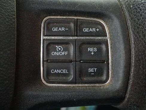 Used 2015 RAM 1500 Express image 35