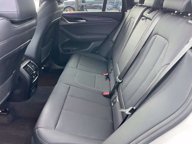 Used 2024 BMW X3 xDrive30i w/ Premium Package w/ZPA AWD/4WD image 7